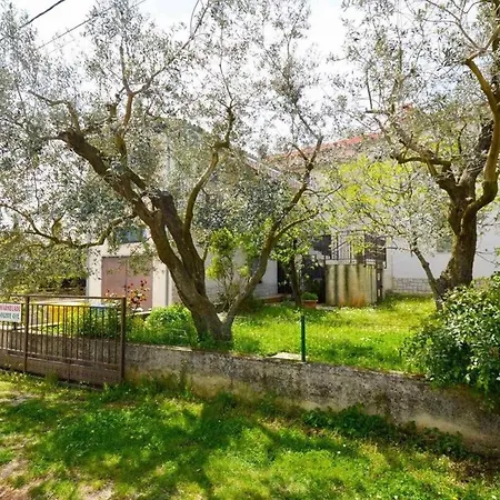 Mauro Apartmán